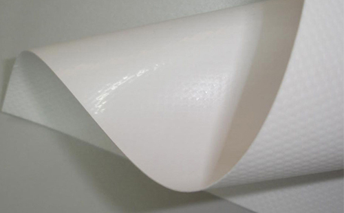 PVC刀刮布切割机：高效、精准、无毛边的最佳解决方案