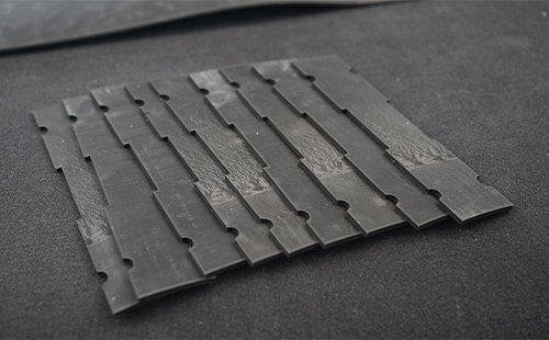 振动刀切割机切割橡胶的优势解析——高效智能的橡胶切割机解决方案